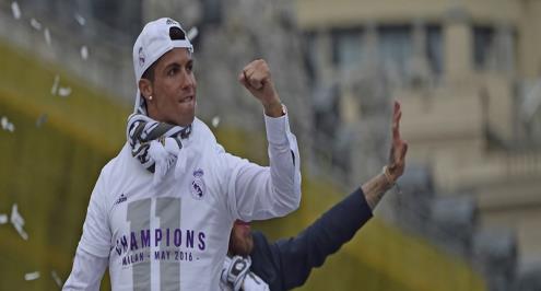 الاتحاد البرتغالي يشيد برونالدو وبيبي بعد التتويج بالتشامبيونز